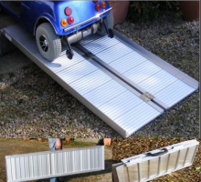 Folding wheelchair ramp STR001