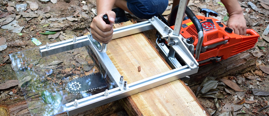 Portable chainsaw mill for sawbar from 20