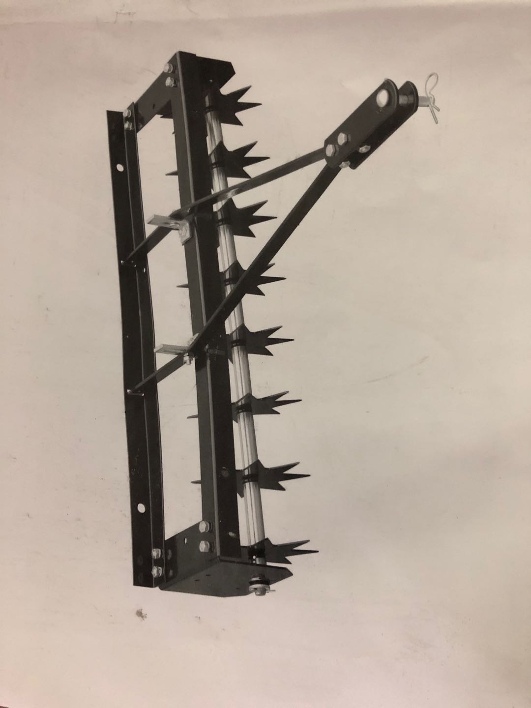 Spike aerator 32"